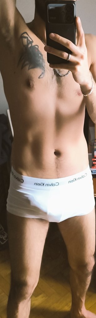 SoloYo994's tweet photo. 🤫 https://t.co/xsSxAnE5Zb