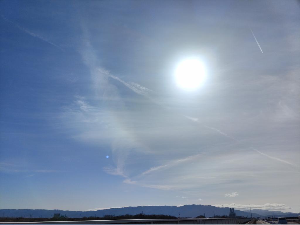 mi_uruha's tweet photo. 今日は暖かいな(*ˊ˘ˋ*) https://t.co/hydVzfRWfH