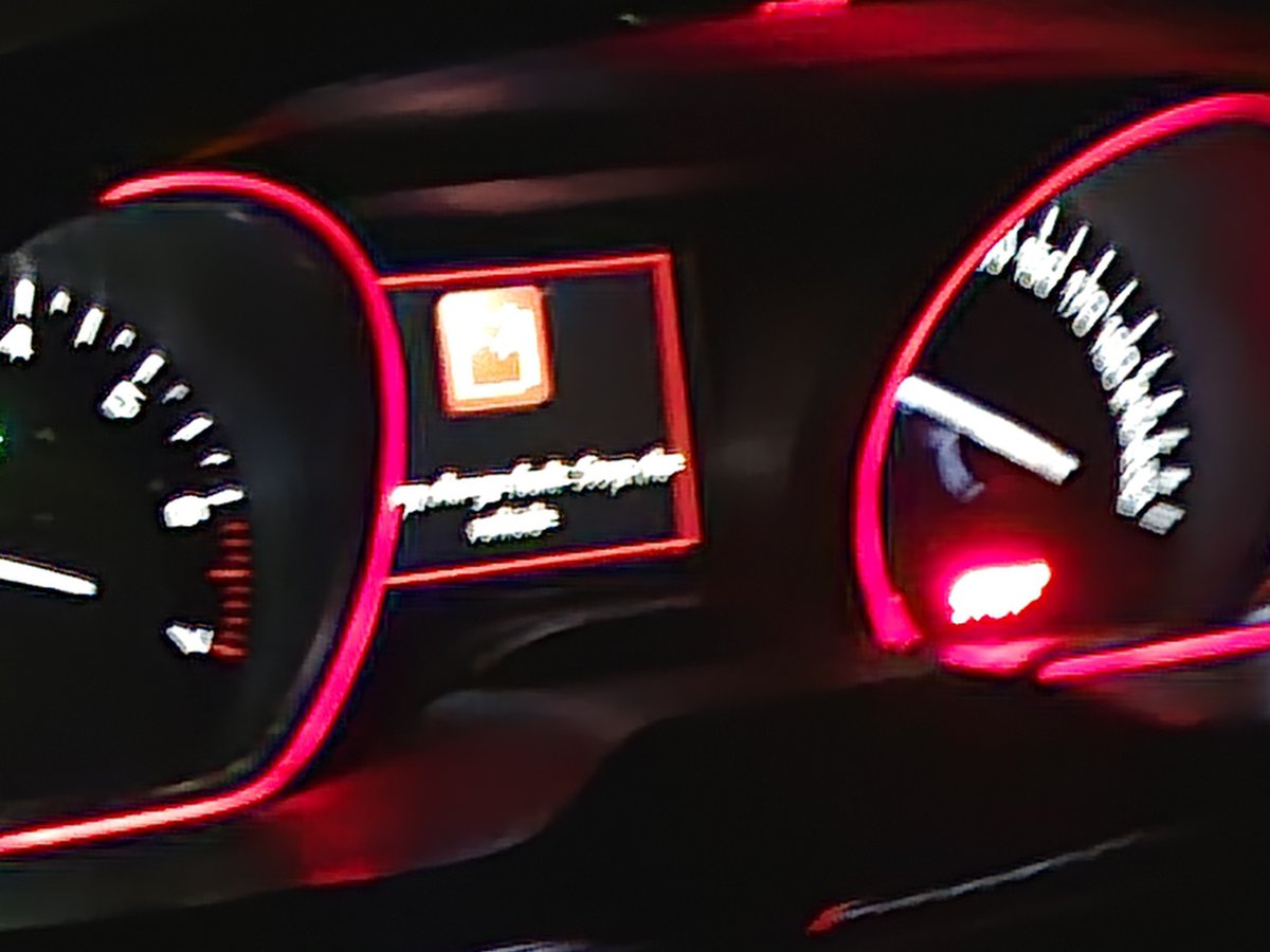 ですだ tweet media