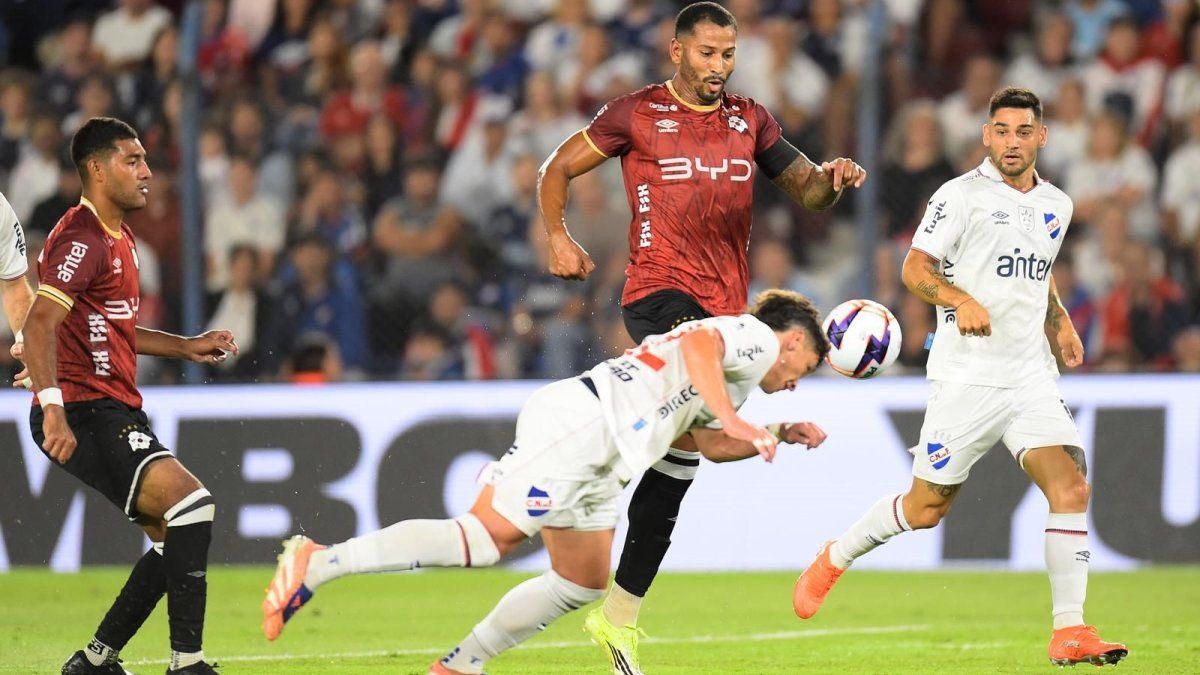 NacionalPda's tweet photo. El mejor del campeonato de verano, ayer quedó demostrado q fue inexplicable la decisión de Jadson en el partido anterior. Vamo los pibes del club!!! https://t.co/PCgdVem7DV