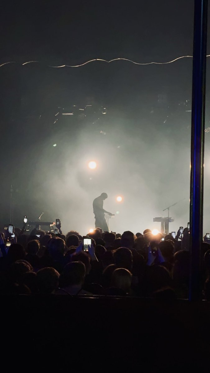 Rizwarrior's tweet photo. london was amazing @iameden https://t.co/LoVEtBBqUS