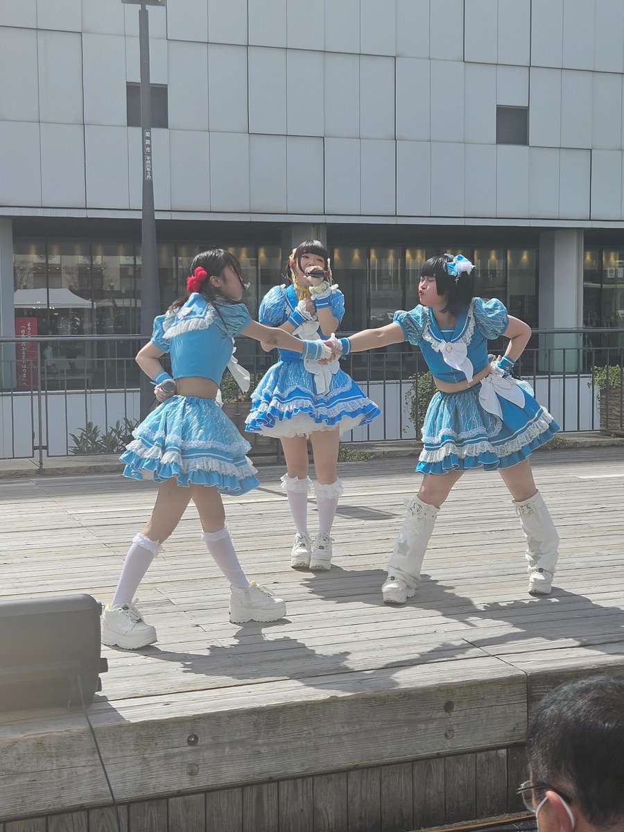 Fh8FuYd0VRMFXkd's tweet image. 姫路から無事帰着✨️楽しかったー😂会場の雰囲気もよく、アクエンもいつも以上に盛り上がってた😃初グックルさんもサイコー😍💓💓2組の写真撮影、感動してたオタに感動した(笑)
#ArchAngel
#グットクルー
#アイドル
#姫路
x.com/ArchAngel07807…