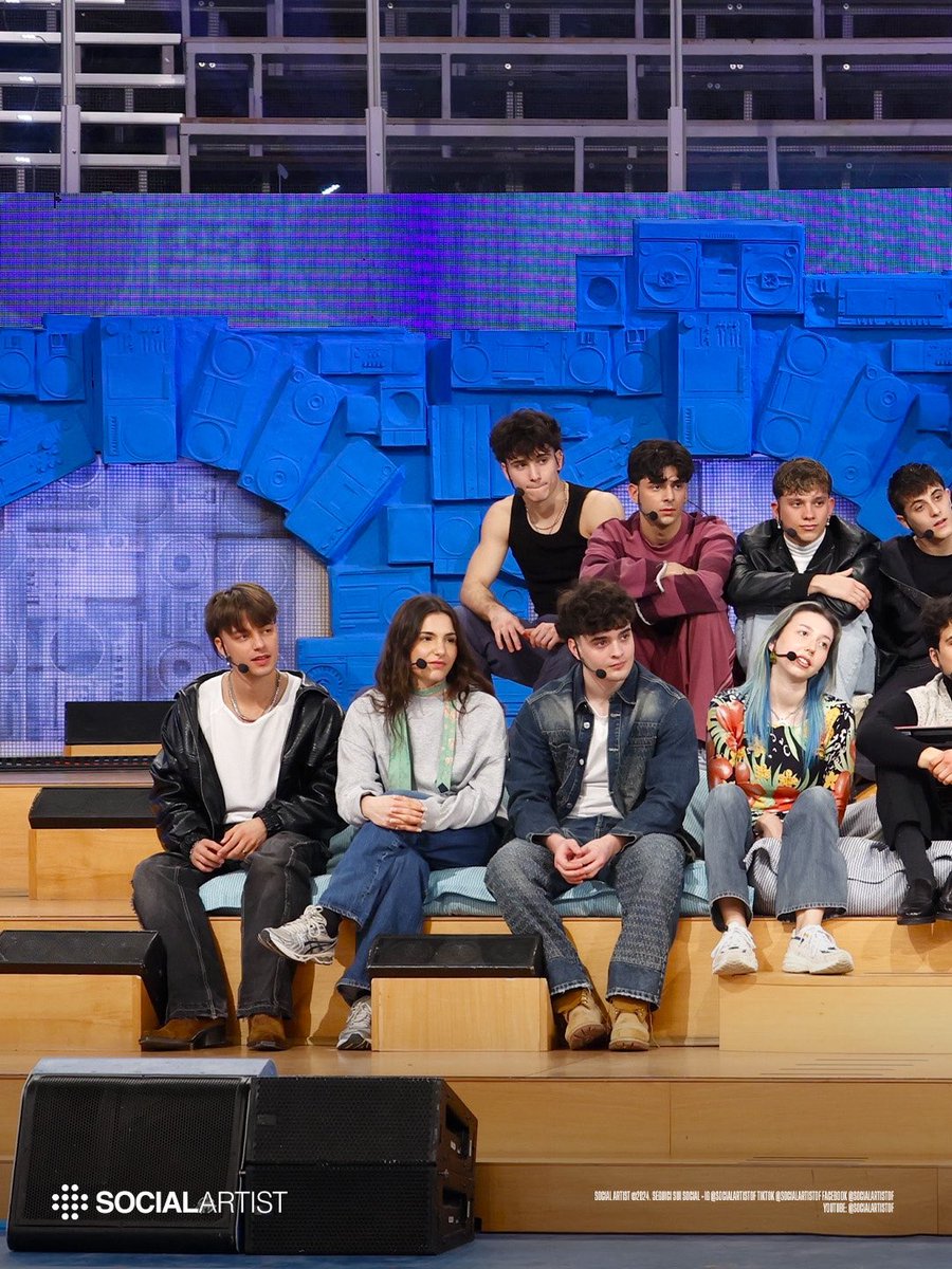 Social Artist tweet media