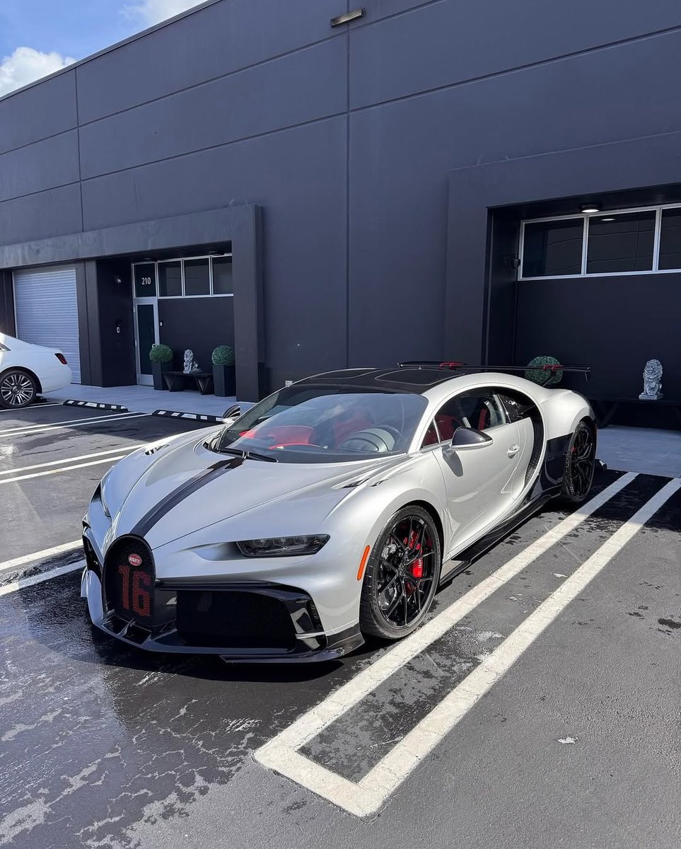 Elite Carsgasm tweet media