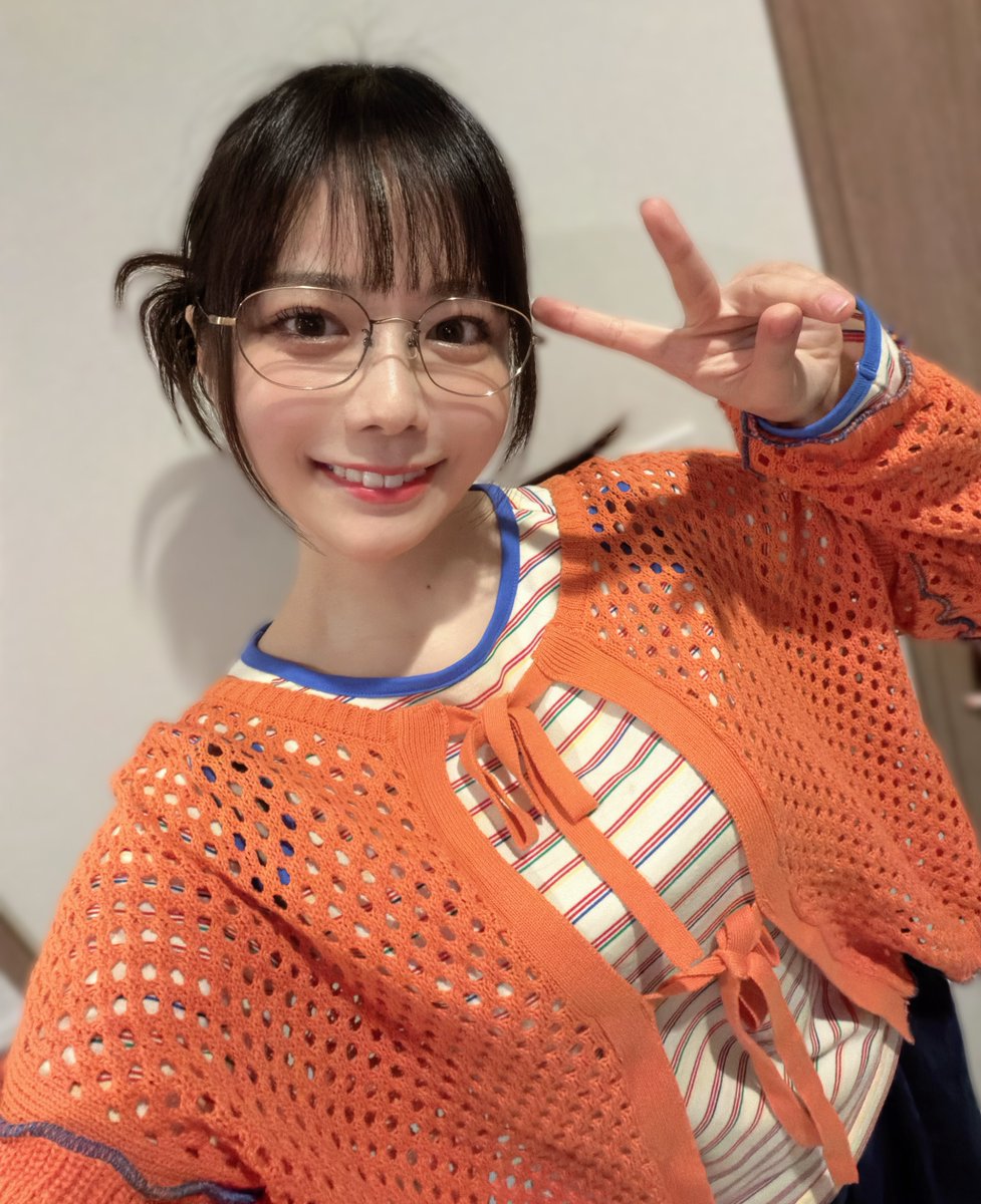 新番組『シークエンスはやともの視える人には見える倶楽部』に出演してます❕

初霊視＆ガチめ人生相談をしています🔮
色々言い当てられてしまい震えました…
アーカイブ配信開始されてるので観てね✨

＜視の章＞
東雲うみは奉仕の人！？喜んでもらいたいがゆえの悩みを告白…
🔻https://t.co/hD4RYRr1Yy