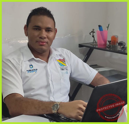 #ATENCIÒN Hombres motorizados atentaron contra el Inspector corregidor de #Policìa de #PuebloViejo Los hombres estaban ubicados a un lado de la vìa #Ciènaga #Barranquilla FOTO LA GACETA DE CIÈNAGA.