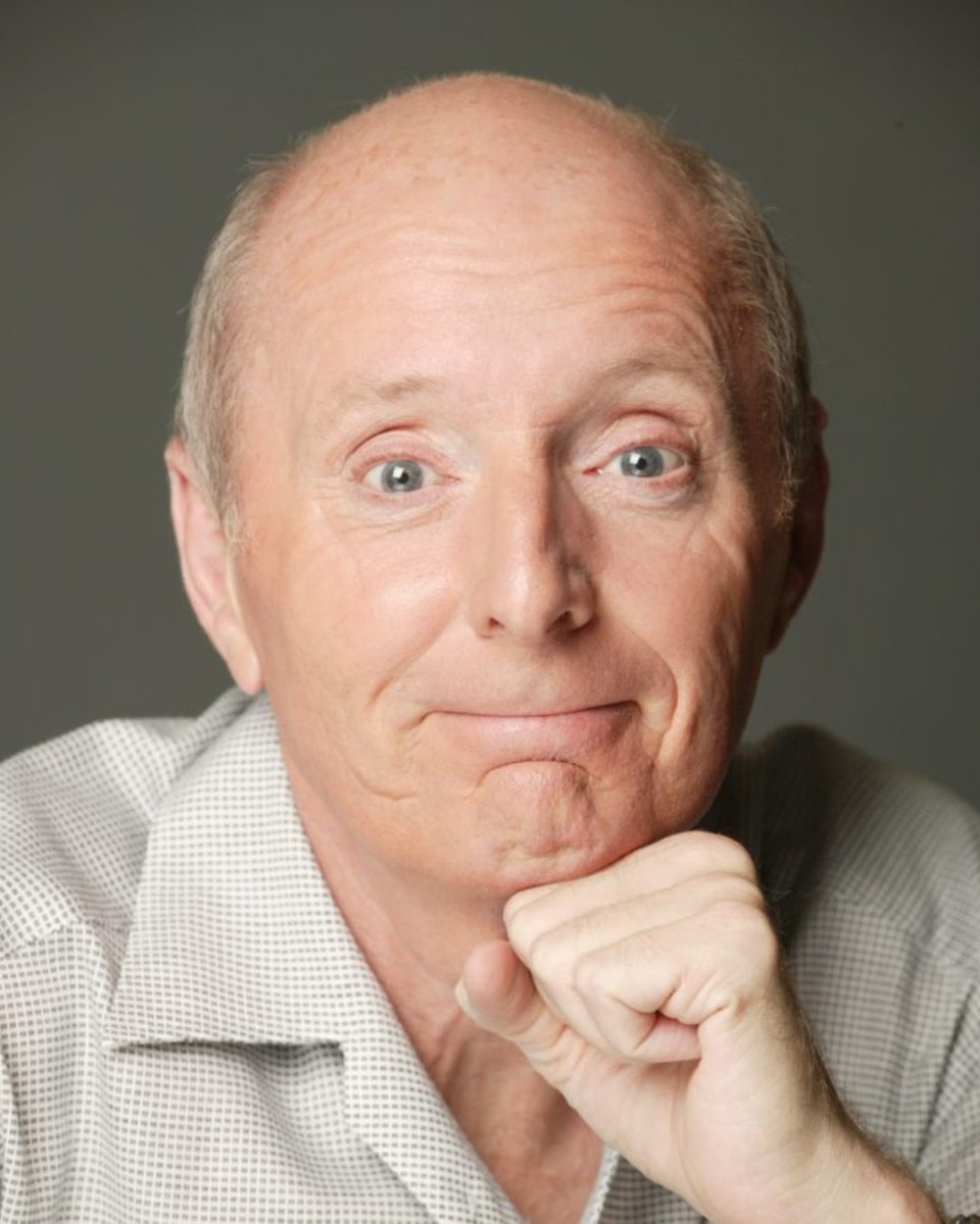 SlapstickFest's tweet photo. Happy Birthday to Brummie comedy legend #JasperCarrott!

We're excited to welcome the British Comedy Awards’ Lifetime Achievement winner as a special guest for our Big Comedy Bash at @Thehexagon, Reading, on Wednesday 22 April 19:30 - link below for tickets 👇 https://t.co/xHWaHUu9Tb