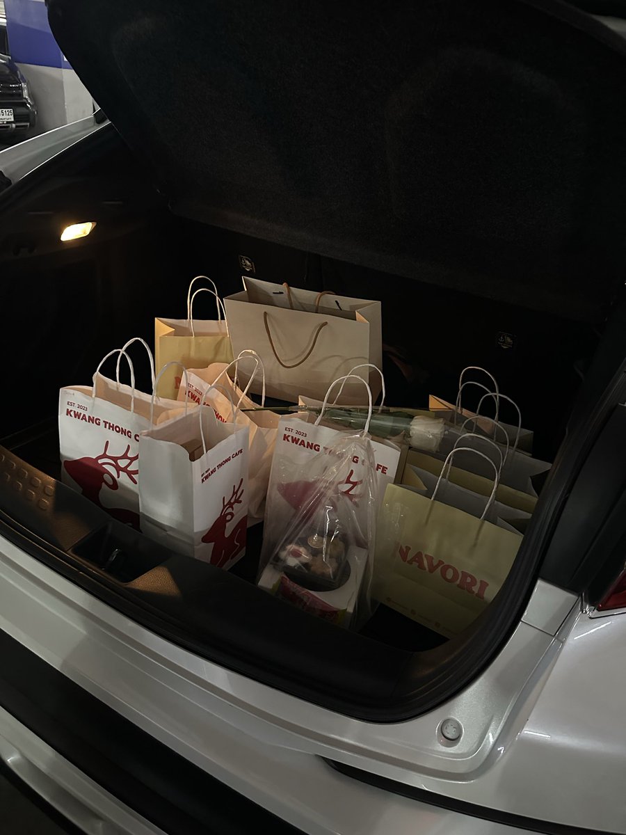 Permpoon tweet media