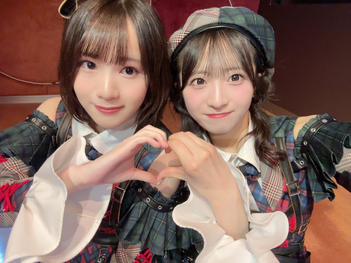 yunachan_akb48's tweet photo. #ここからだ公演 
昼夜2回公演ありがとうございました！！

今日は3/14ホワイトデーということで特別に「ホワイトデーには…」も披露したよ🍫

久しぶりの2回公演楽しかったー！ https://t.co/6FkH1ufy8p