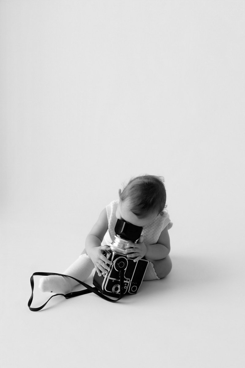 LuiseLouise1's tweet image. Chez les Breitlings, la passion photo commence bébé !  ♥️ 
#hasselblad 
#artiste #maman