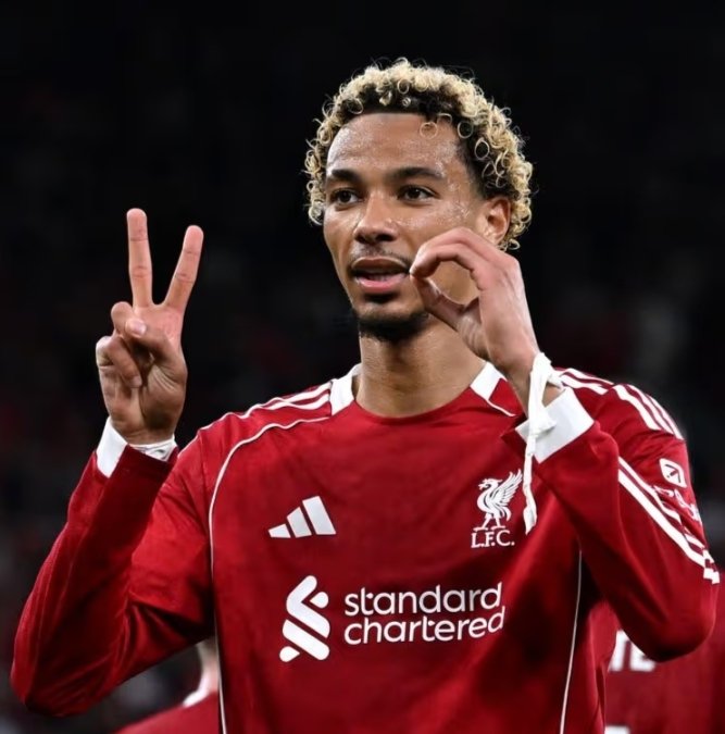 RNaworol's tweet photo. #GW30 #FPL
The break is finally over. 
We're playing for 100 points.
🌍810k
Transfer in ➡️ Tavernier 🍒
©️Ekitike💪

Good luck #FPLCommunity 
#jakgractoznajlepszymi https://t.co/ybmUc7F0Gi