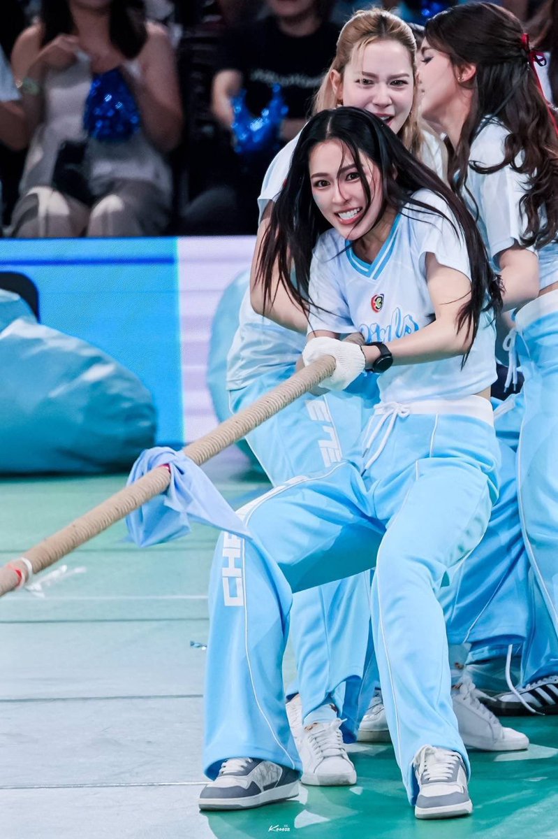 ภาพจำงาน girls cup ของด้อมม่วง