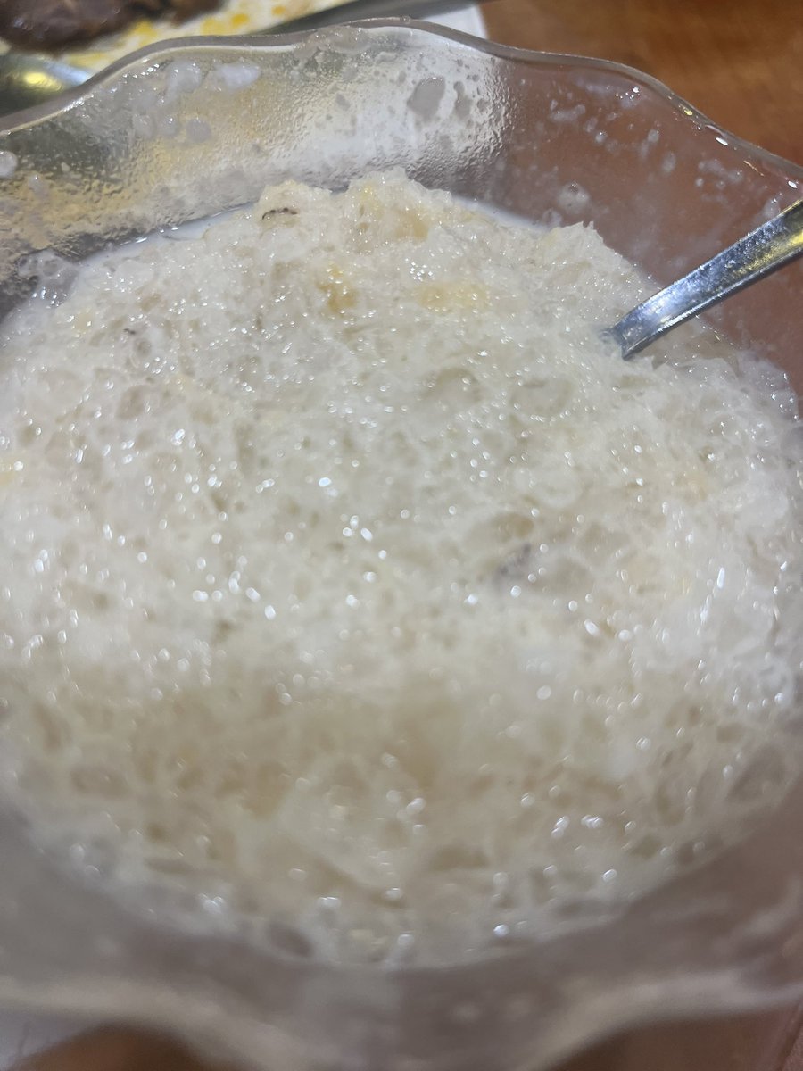 KuyaJax's tweet photo. Yung crema de leche ng @MangInasalPH pwedeng “Con Yelo” na lang ang itawag. Sadt. 😢 https://t.co/vupKZPIvsH