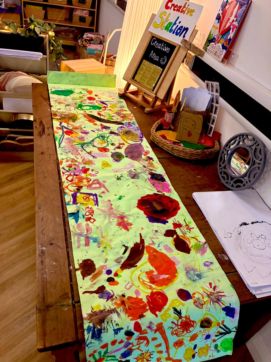 JoPetersEYFS's tweet image. Spring and mothers day provocations inspiring children in expressive arts. 
Eden Early Childhood Centre @RCDivineMercy 
#earlyyears 
#expressivearts