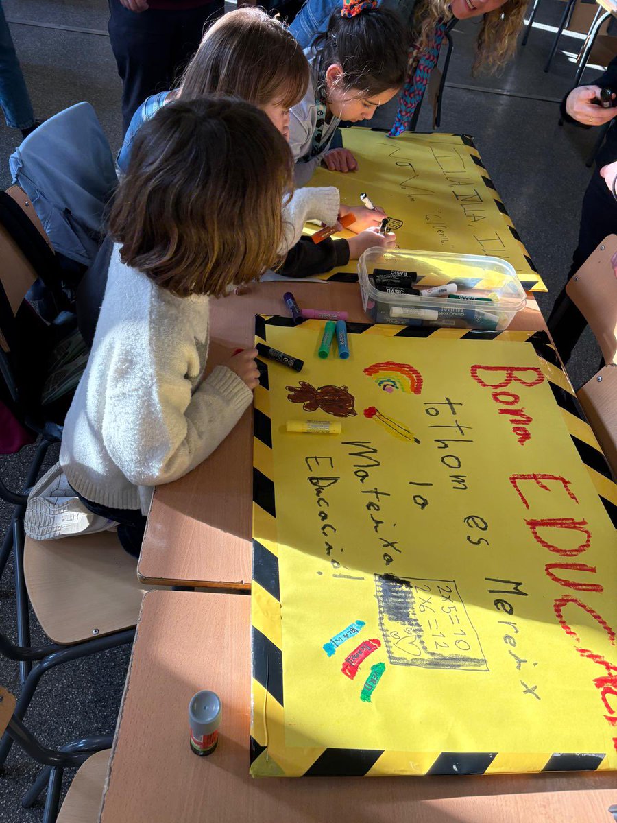 AFAJoanMiro tweet media