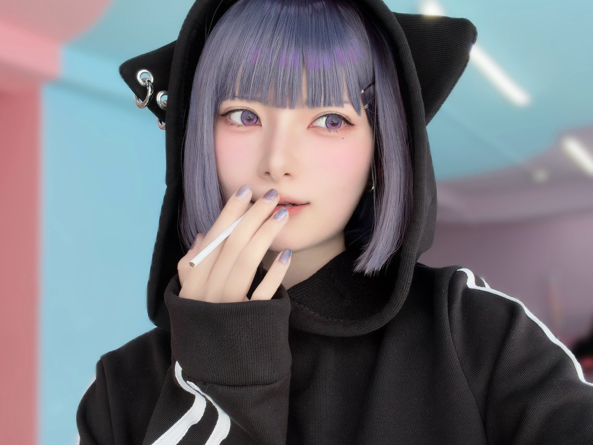 かや tweet media