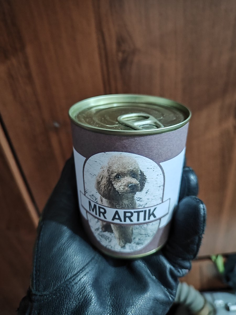 MonkeyWithABomb tweet media