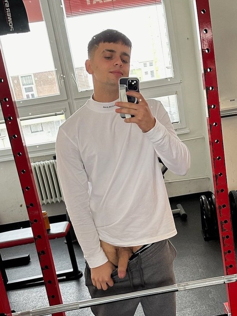 Angell Charles tweet media