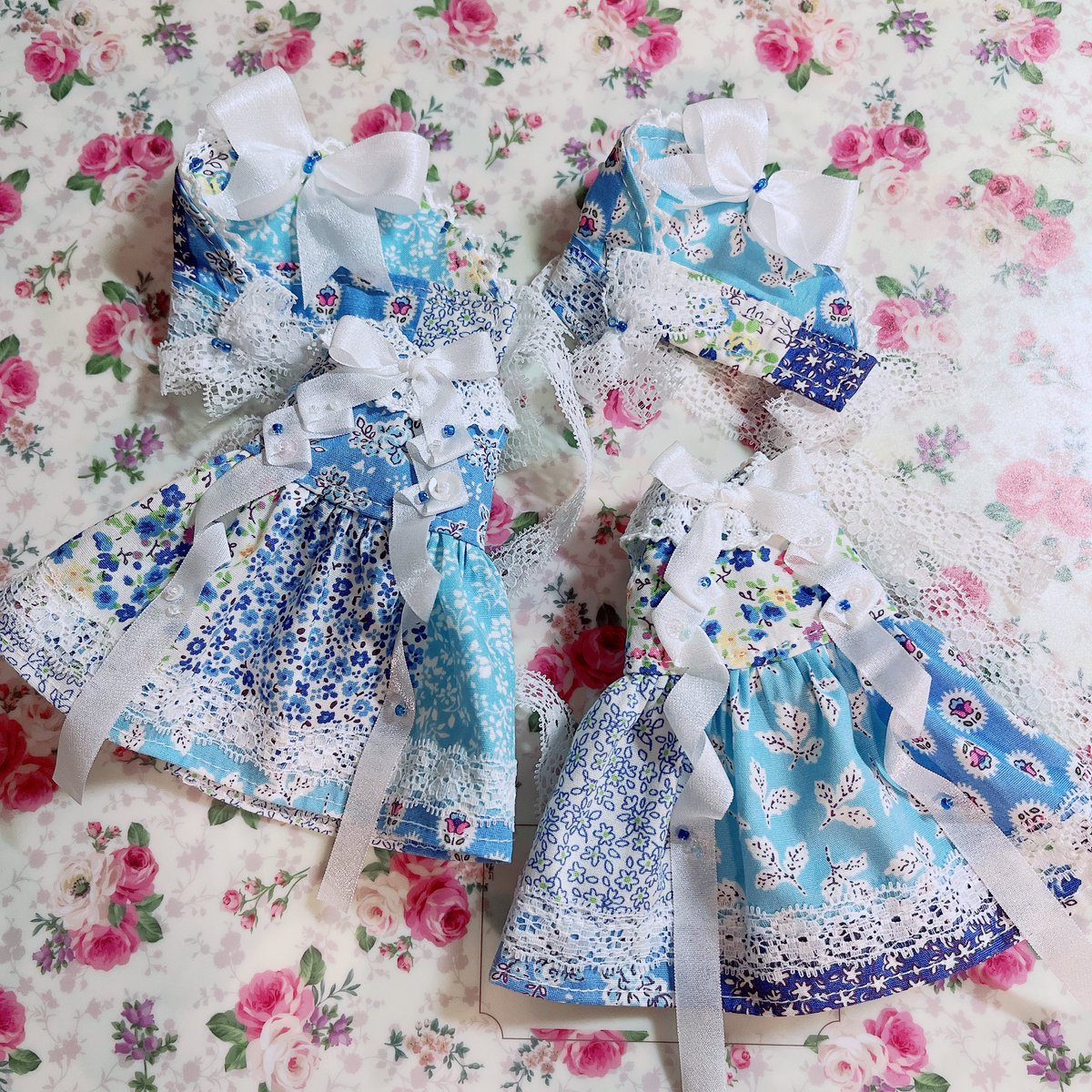 Ruru_kamiru's tweet photo. 【Tiny Queen】
3月20日20時〜27日20時迄
アイドール名古屋新作作り足し+持ち帰り分カート通販します！

シチリア服を中心にブラインドドール用ぱんつやボニバニ6用の服もあります。
よろしくお願いいたします！

#シチリアの追憶
#ブラインドドール
#ボニバニ6

https://t.co/xDhg5GiHrV https://t.co/ejLF9D8sUJ