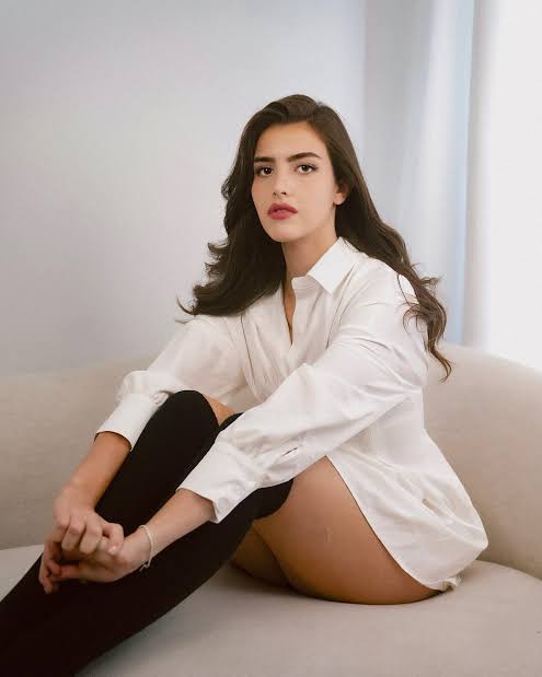 no2Gamingacc's tweet photo. @aapkisensation @grok Alexandra Botez https://t.co/G1Mu695tFj