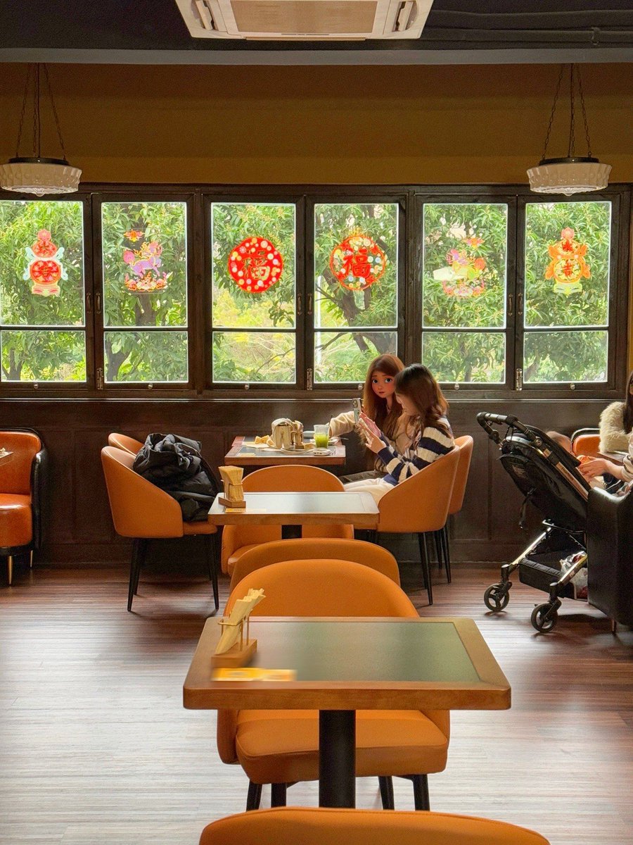 The lnnor CiroIa Trcdar tweet media