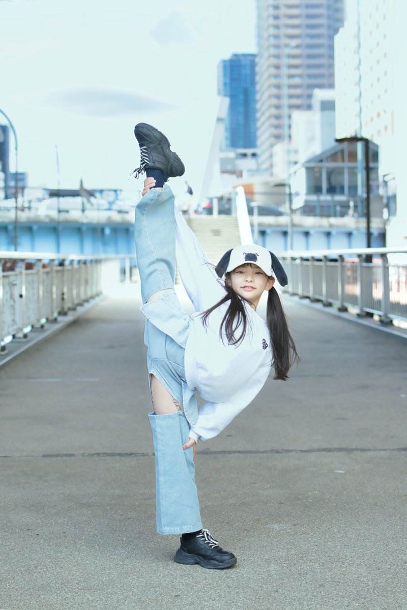 mats_mats_mats's tweet photo. 2026.3.14
#大阪モデル撮影会
グループ撮影

#のあにゃ #Noa 
@noanoachan_0513
#PINKYROCKETS https://t.co/B5yQ9UrR4A