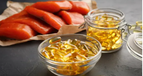 مكملات أوميغا-3 قد تقلل النوبات القلبية والسكتات بنسبة 43% 