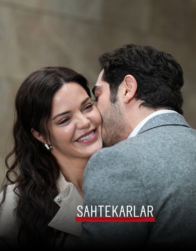 DiziciBagyan's tweet photo. Hilal Altınbilek &amp; Burak Deniz ✨
#AsTan #Sahtekarlar https://t.co/1YLniXgD7J