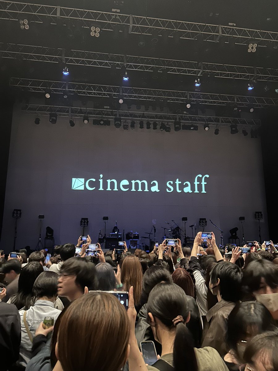 rinv0_'s tweet photo. 初のcinema staff https://t.co/ZYkMbDKYkX