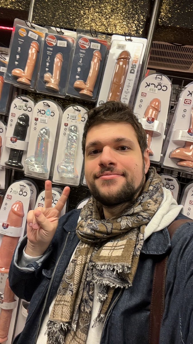 ฅ՞•ﻌ•՞ฅ tweet media