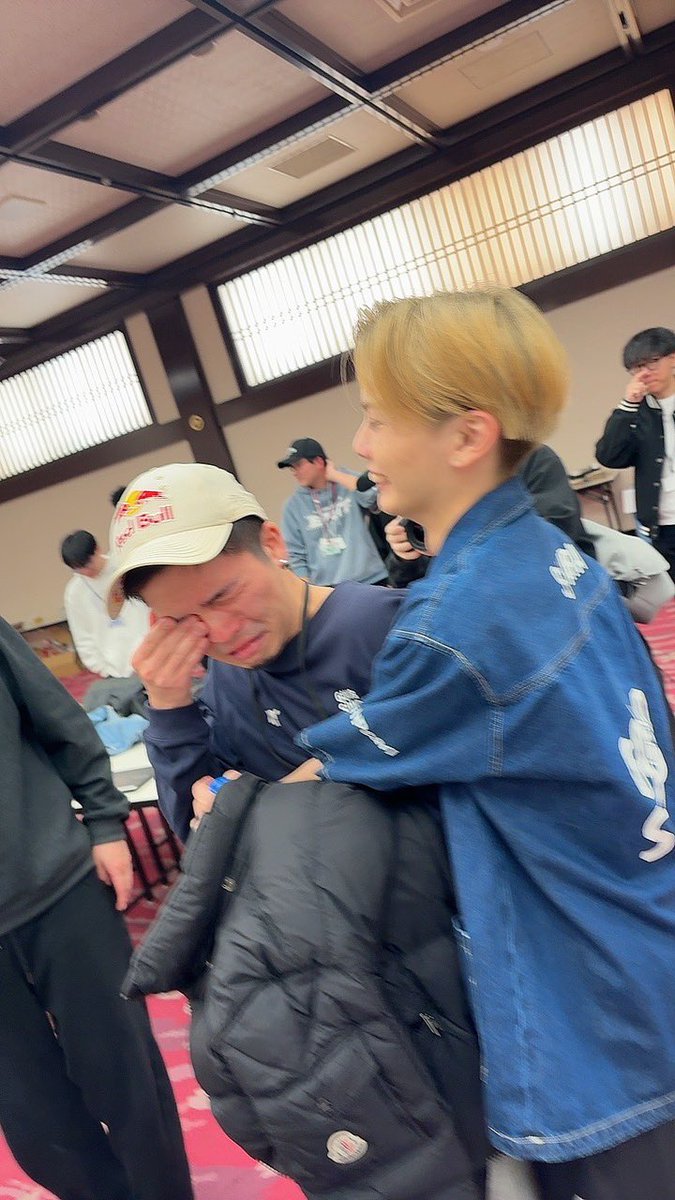 アール/Aru tweet media