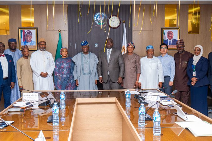 woye1's tweet photo. The IKOM MULTIPURPOSE DAM and HYDROPOWER PROJECT: JOBS, CREDIT ALERTS and LIVELIHOODS IMPROVEMENT. A STRATEGIC NATIONAL ASSET. 

-(a): FG not Tinubu is pursuing Public Private Partnership to implement this project. You can also participate guys by approaching @icrcng 

-(b): Meaning a company will be selected to BUILD-OPERATE - for decades before transferring the ownership to Govt. 

-(c): govt will not commit ONE NAIRA to the project like MMA2 and Lekki deep sea port. 

2: The IKOM Multipurpose Dam & Hydropower Project (IKDHP) is located in Cross River State. 

2: Key Objectives: 

-(a): Renewable Energy Generation: this project will generate 250MW of base-load hydropower to the NATIONAL GRID. 

-(b): Water Management: it will manage water resources for AGRICULTURE use & optimize water use in the region. Irrigation is sure here.

-(c): the dam is expected to drive economic activity, CREATE EMPLOYMENT Opportunities & enhance LIVELIHOODS in Cross River state and other states in the South South. 

3: This project is being developed through a Public-Private Partnership (PPP) managed by a Presidential Project Development Committee (PDC). 

-(a): The DG @icrcng @JOBSON_EWALEFOH has been mandated by the President @officialABAT via @officialSKSM to deliver this project as quickly as possible. 

4: The next stage is to invite serious bidders to tender for this project. Again, it is not a CONTRACT but a private sector bringing their own money to INVEST. 

5: Nigerians abroad should take this advantage to make money in Nigeria. We have a HIGH TURN RETURN ON INVESTMENT in Nigeria as per PPP project. 

6: Congratulations to my IKOM people @FinMinNigeria @FMWRNigeria @FMWR_Nigeria @nsia_nigeria @federal_power @PBATMediaCentre @segunolaleye82 @hebunolawale @sa_invincible @InyaliPeter (monitor this project ooooo); @officialspbo @crossriverstate @rt_honpodey @edor_possible @Yeribaaba @iamAhmadOlolu @Maxajee @milordi @b_jarmari02 @HBMayana_ @Better_Kaduna @kolawonuola @FuturePOTN @Rouphages @Mario9jaa @akerele_s @PhilipObin @Tinubu2023_ @thecompasshub @ennyola0015 @theboySiwaju20 @geothegoodguys @rgnews9ja @NwaAdaIgbo1