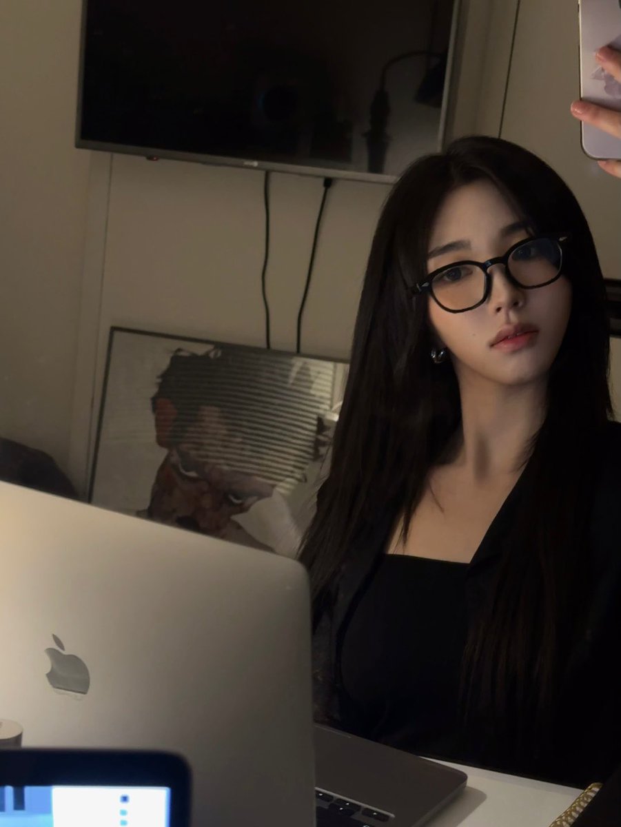 sohyun pics tweet media