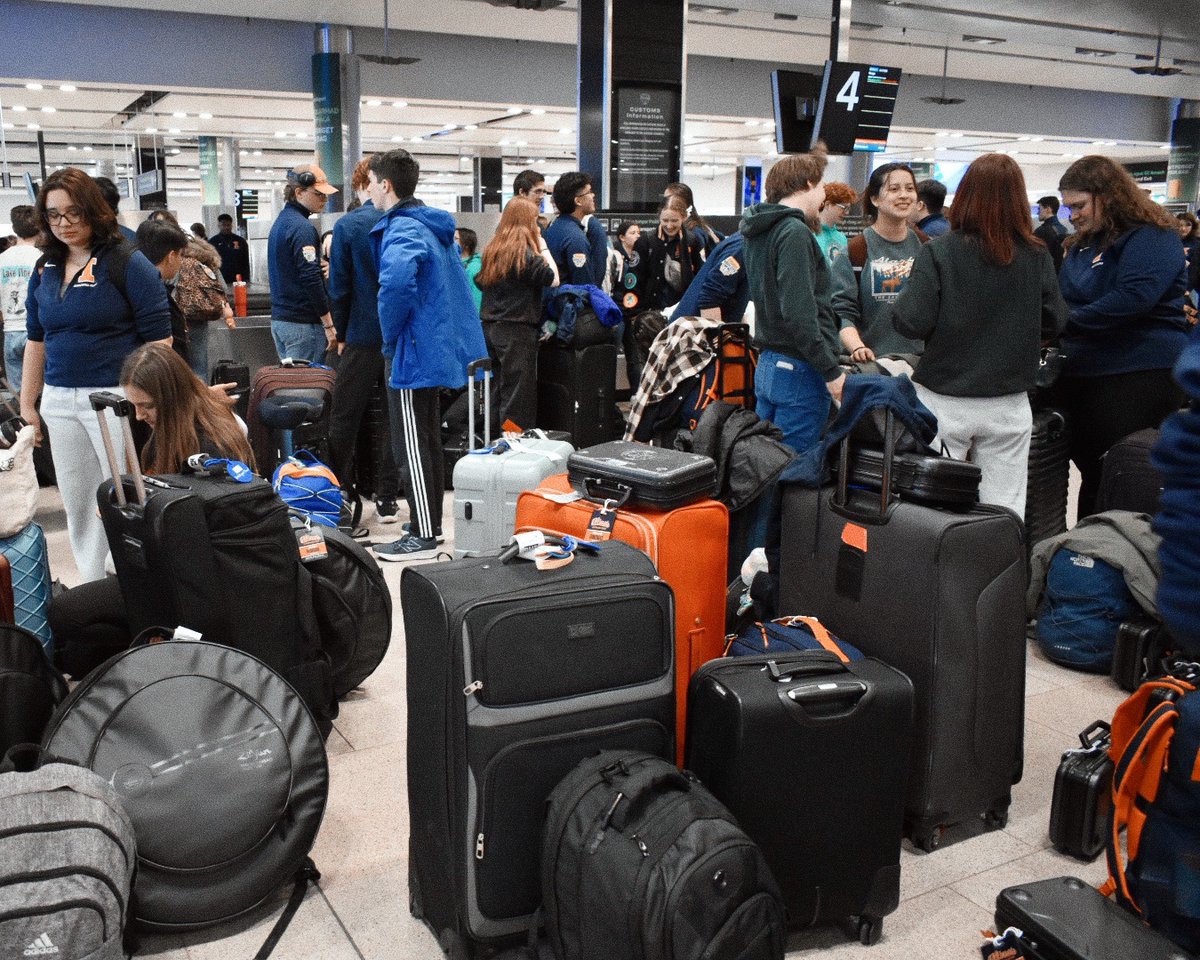 Marching Illini tweet media