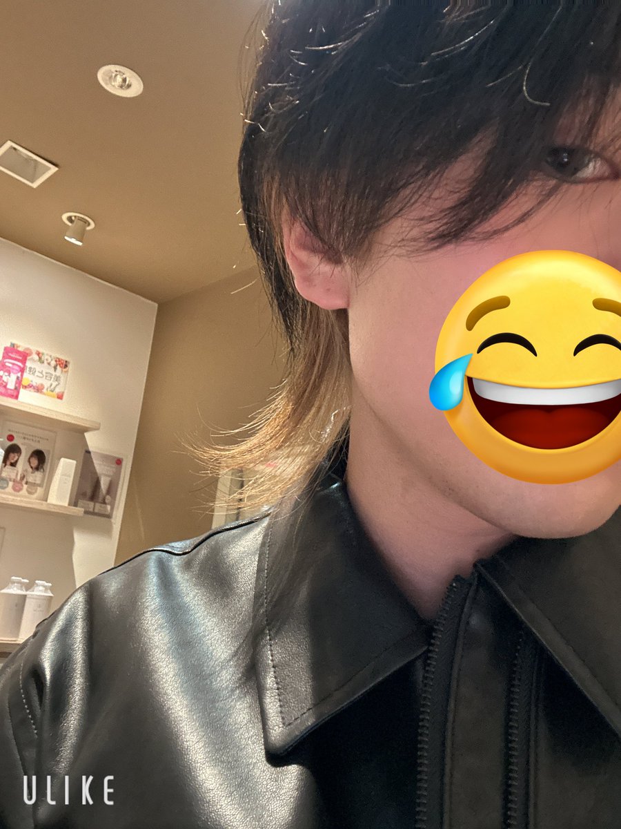 うた tweet media