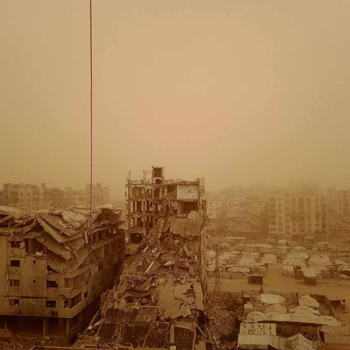 مسؤولون إسرائيليون : سنفعل في لبنان ما فعلناه في غزة. 

#Israël
#خان_کو_شفا_ہسپتال_منتقل_کرو