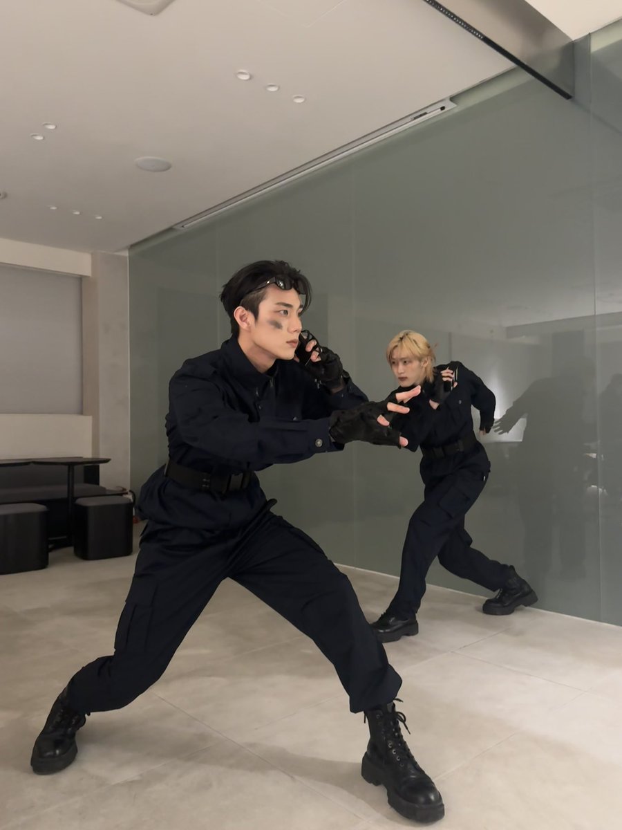 P1Harmony tweet media