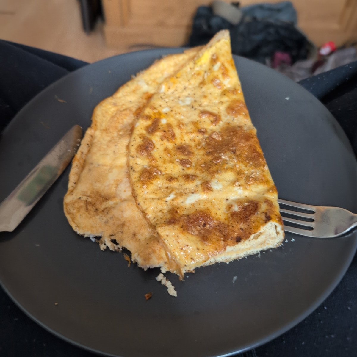 rivwald0208's tweet photo. The missus has only gone and made me an omelette. FOOKIN GIT UP https://t.co/JlxHd8iFGU