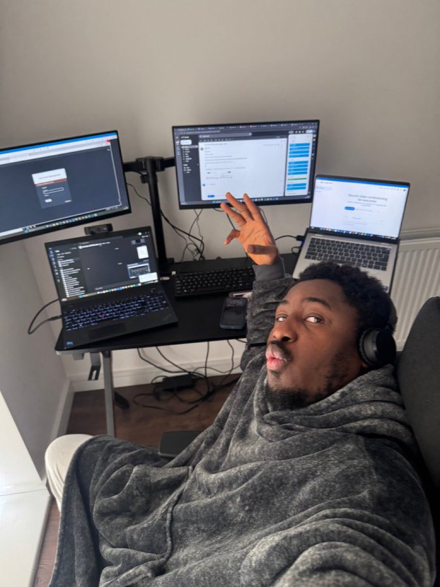 Zehrry🌚 tweet media