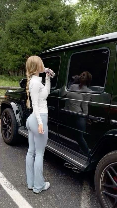 refinedluxury's tweet image. The view is always better from the driver’s seat of a G-Wagon. 🏎️✨ High standards in every part of life—from the gym to the garage. Work until your "someday" becomes your every day. 📈🏁

Are you driving or watching from the sidelines? 👇

#Mercedes #GWagon #SuccessMindset