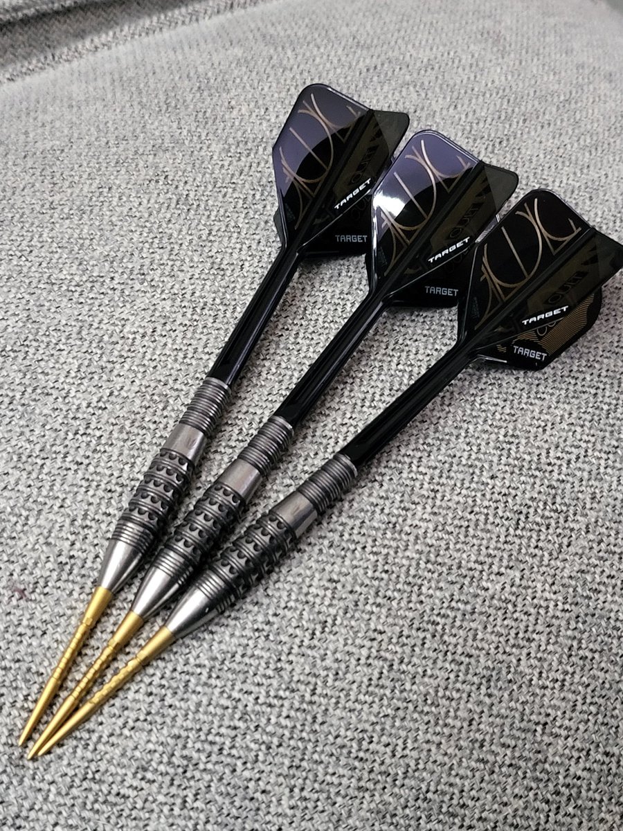 VeeDubBurns's tweet photo. @MatadorDarts @TargetDarts Last two seasons with them, they're fucking ace https://t.co/iDkpZKiM28