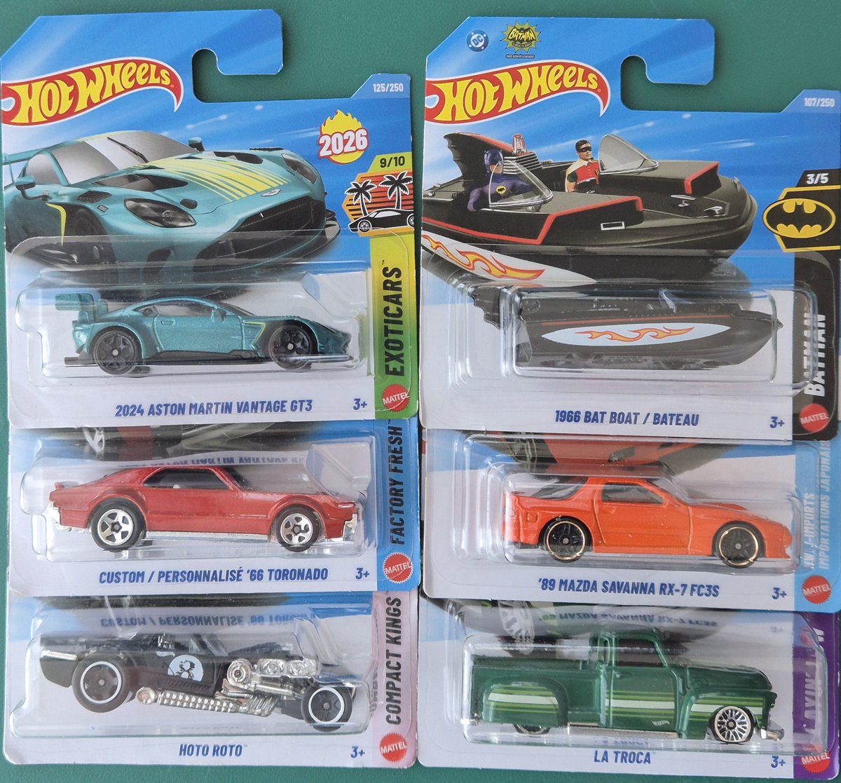 JohnH6069232364's tweet photo. So, the case confusion continues.
Which case are these from?
Are they D or E case?
I'm guessing E...???
#hotwheels #ใใใใฆใฃใผใซ
#Batboat
#batmobilecollection
#caseconfusion https://t.co/vmOPyWCZRC