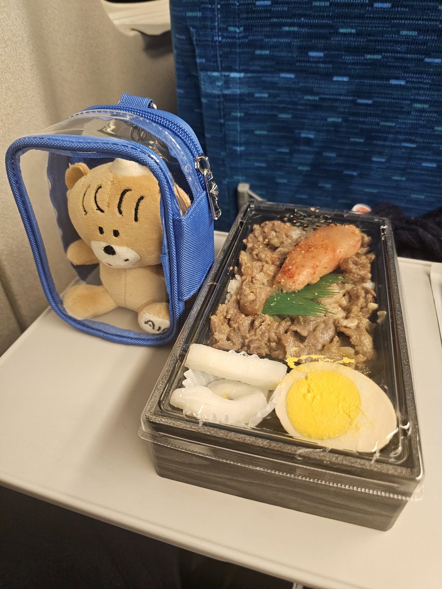 さよなら博多
チケなしで行ったよ
でも、好きなもん食べて、仲間とワイワイして楽しかった
幸いにも子供はトレードで当たって参戦
あ🧸ゲットしてくれました
<a href="/aimyonGtter/">あいみょん 🦭</a>