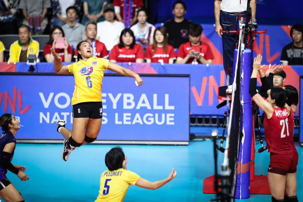 พี่อรประกาศรีไทร์ ปิดจบเส้นทางการเป็นนักกีฬาอาชีพ ตลอด22ปีที่ผ่านมาคือพี่อรโคตรเป็นตำนานในวงการวอลเลย์บอลไทยเลยนะ นักกีฬารุ่นบุกเบิก ตำนานปืนใหญ่ของทีม หลังจากนี้ก็ขอให้พี่อรประสบความสำเร็จในเส้นทางใหม่  ทำเพื่อชาติอย่างเต็มที่และดีที่สุดแล้ว🥹💕
#วอลเลย์บอลหญิง
