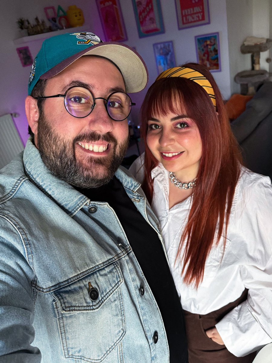 Jerem87twt's tweet photo. Bon week-end à tous les ami(e)s ! 😉
(Toujours des petites refs derrière nous.)
#generation90 https://t.co/uhwRyzITI1