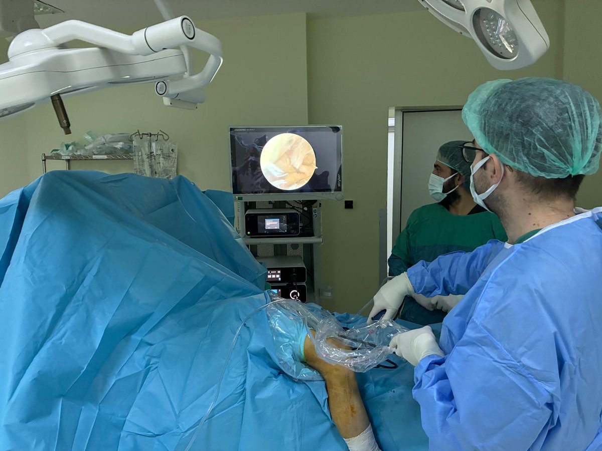 Doğubayazıt Devlet Hastanemizde uzun bir aradan sonra yeni artroskopi cihazı ile Op.Dr.Ethem Burak OKLAZ tarafından ameliyat gerçekleştirildi.
Sağlıklı Türkiye Yüzyılı🇹🇷
#14MartTıpBayramı
#sizvardınız