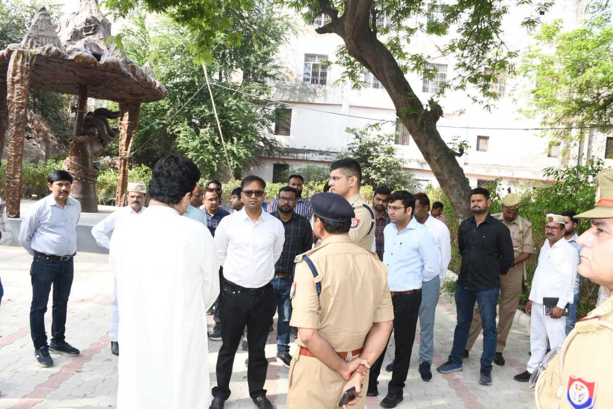 DM Firozabad tweet media