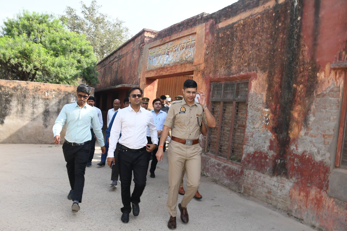 DM Firozabad tweet media