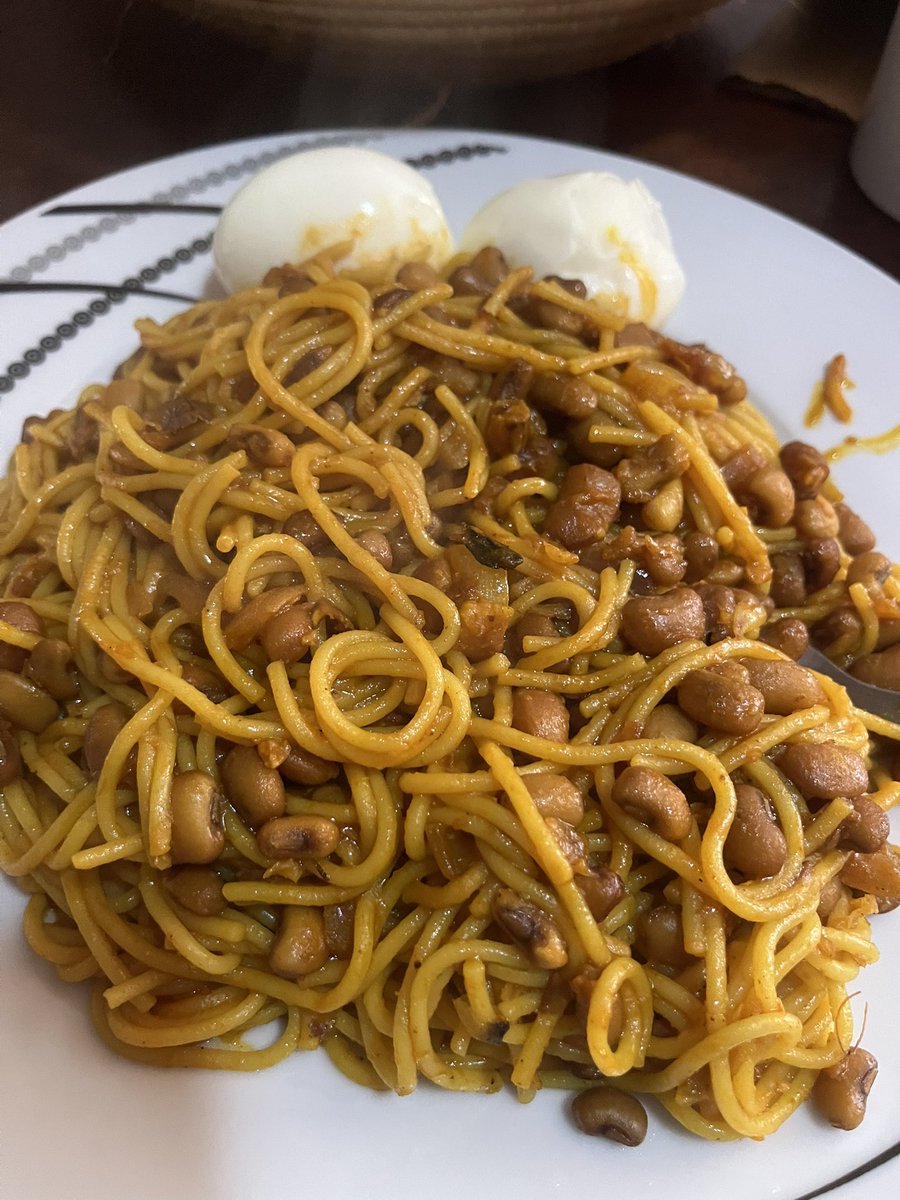 yappadoodledee's tweet photo. I made spag and beans for the first time and it came out better than I expected 🤭 https://t.co/acNBc1Nua3