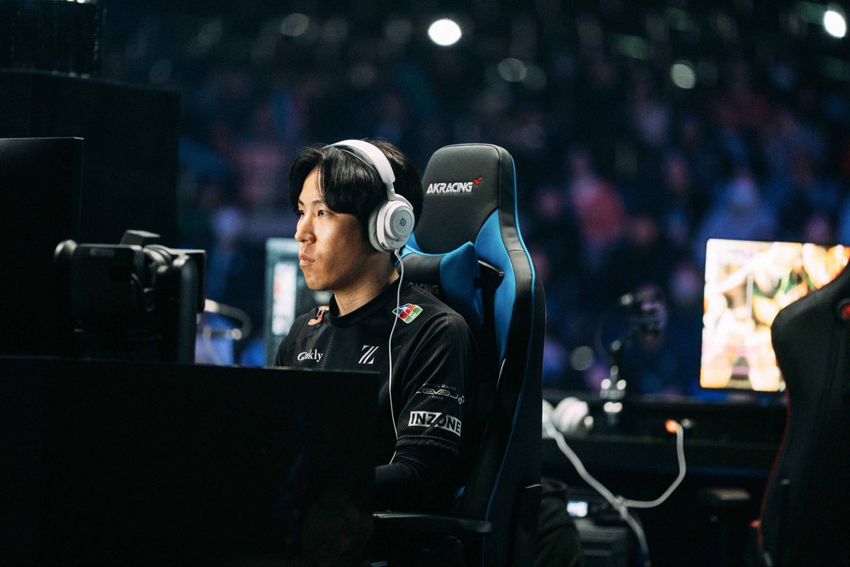 会場や配信でももちを応援してくれたみなさん、本当にありがとうございました！😭

サポートしてくれたZETAスタッフの皆さんや、ももちのスパーに協力して下さった皆さんも本当にありがとうございました🙇‍♀️

また次に向けて、ももちのサポートを全力で頑張らせて下さい！！🥲🙏
#CAPCOMCUP12